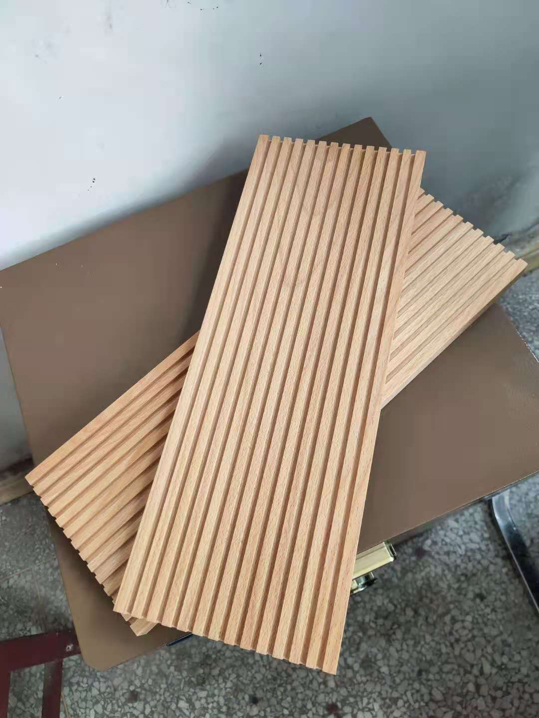 Natural Bamboo Cutting Board for Clean, Effortless Food Prep