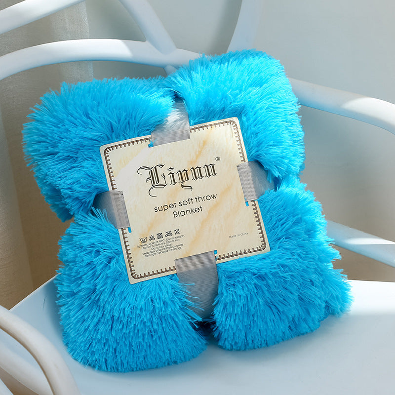 Ultra-Soft Coral Fleece Blanket for Refined Home Relaxation