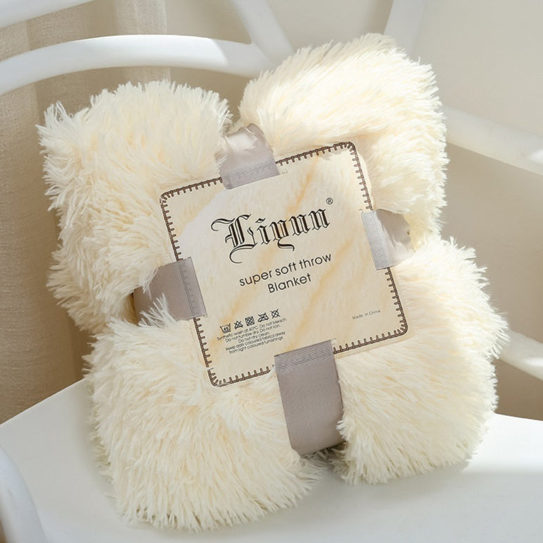 Ultra-Soft Coral Fleece Blanket for Refined Home Relaxation