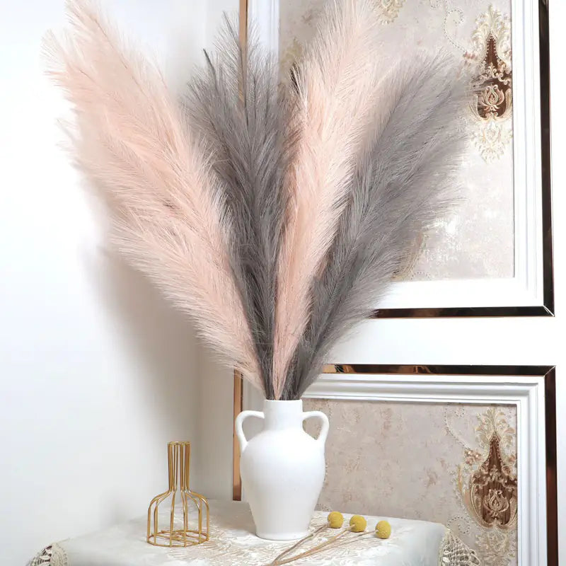 Natural Pampas Grass Decoration for Elegant, Airy Interiors