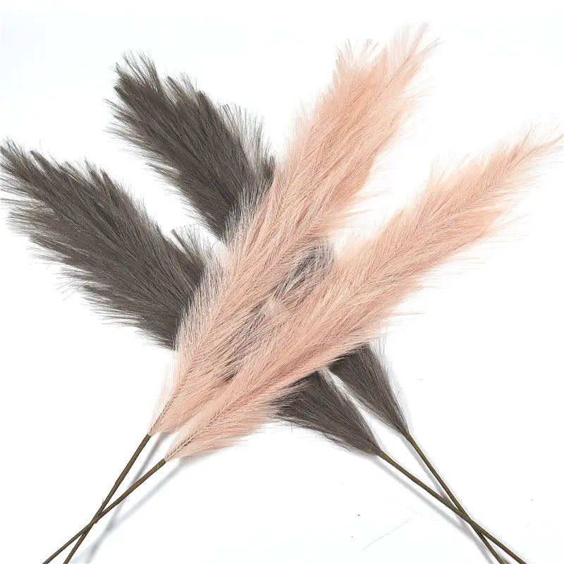 Natural Pampas Grass Decoration for Elegant, Airy Interiors