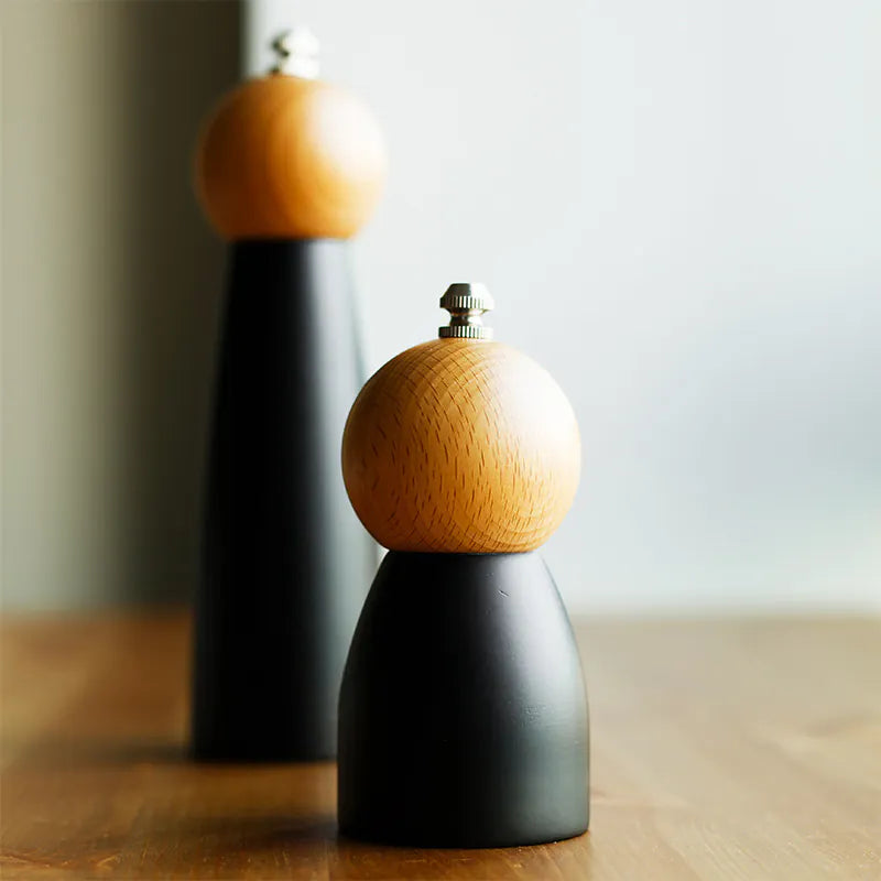 Manual Pepper Grinder for Effortless, Fresh Seasoning