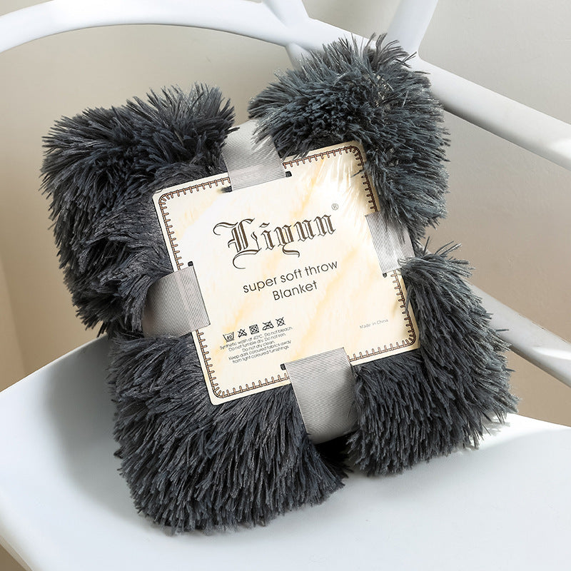 Ultra-Soft Coral Fleece Blanket for Refined Home Relaxation